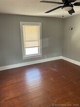 34 James St in Bristol, CT - Building Photo - Building Photo