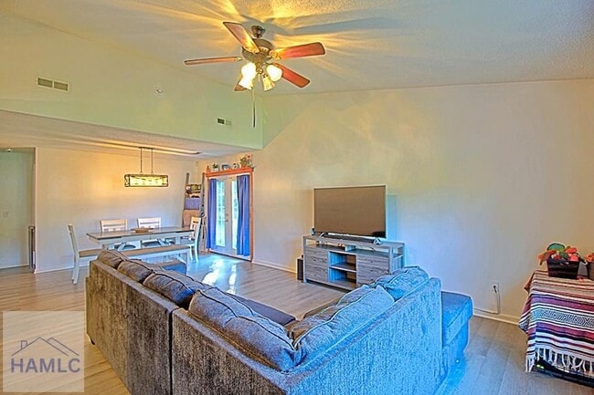 667 Demere Street in Hinesville, GA - Building Photo - Building Photo