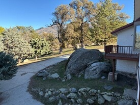 28750 Delaware Dr in Tehachapi, CA - Building Photo