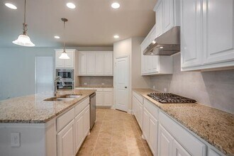 3416 Damsel Sauvage Ln in Lewisville, TX - Building Photo - Building Photo