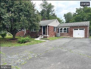 1160 Sterling Rd in Herndon, VA - Building Photo - Building Photo