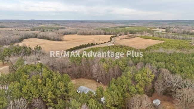 property at 3515 Scuffletown Rd