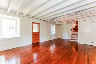 2432 Holicong Rd in New Hope, PA - Building Photo - Building Photo