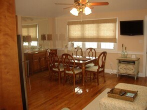 25 N Jefferson Ave in Margate City, NJ - Building Photo - Building Photo