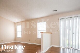 1821 Windy Hl Ln in Indianapolis, IN - Building Photo - Building Photo