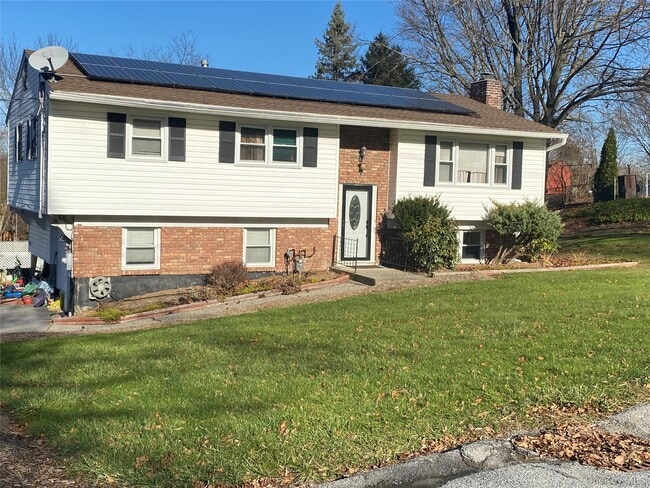 property at 9 Miriam Dr