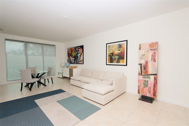 411 N New River Dr E in Fort Lauderdale, FL - Building Photo - Building Photo