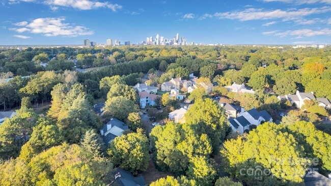 3300 Selwyn Farms Ln in Charlotte, NC - Building Photo - Building Photo