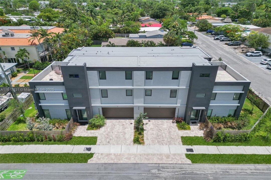 1619 NW 11th Ave in Fort Lauderdale, FL - Foto de edificio