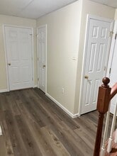 813 Berne Ct in Hummelstown, PA - Foto de edificio - Building Photo