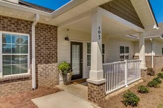 Beacon Place-Tuscaloosa in Tuscaloosa, AL - Foto de edificio - Building Photo