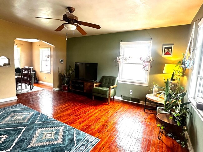 1526 Edwards St in Verona, PA - Building Photo - Building Photo