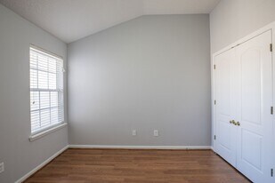 6092 Bartram Village Dr in Jacksonville, FL - Building Photo