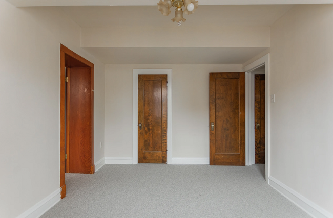 1225 W Chase Ave in Chicago, IL - Building Photo - Building Photo