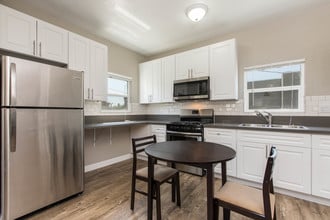 Chelsea/Soto in Los Angeles, CA - Building Photo - Other