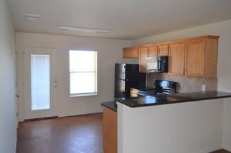 806 N 3rd St in Copperas Cove, TX - Building Photo - Building Photo