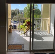 8660 SW 212th St in Cutler Bay, FL - Building Photo - Building Photo