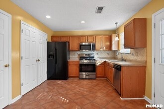 3457 Waldrop Creek Trail in Decatur, GA - Foto de edificio - Building Photo