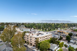 4350 Vantage Ave in Studio City, CA - Building Photo - Building Photo