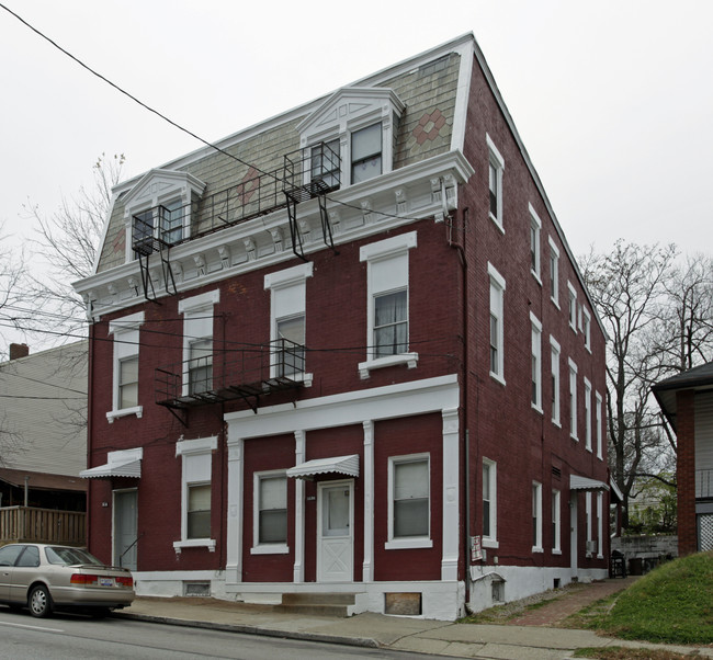 3636-3638 W Eighth St in Cincinnati, OH - Building Photo - Building Photo