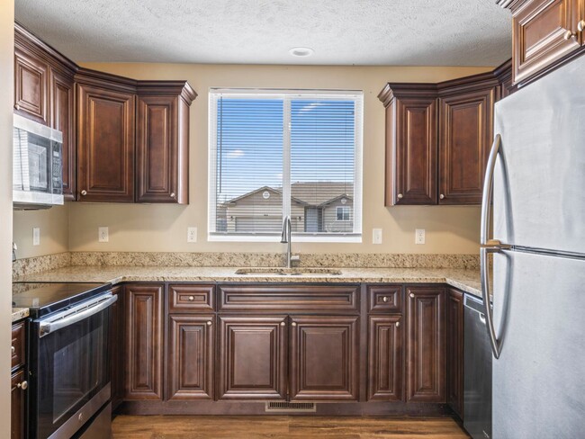 property at 2916 W Arlington St