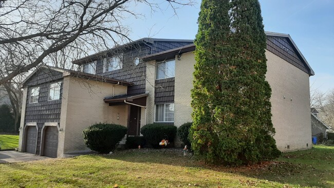 property at 961 High Meadow Dr
