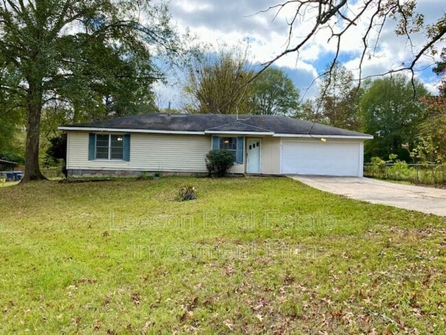 property at 1819 Shady Ln