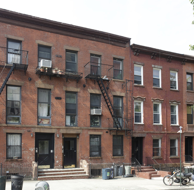 150 Degraw St in Brooklyn, NY - Building Photo - Building Photo