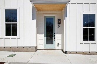 908 Anderson Ln, Unit 3 in Nashville, TN - Building Photo - Building Photo