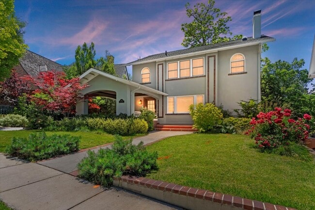 property at 1442 Federal Way