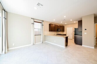 7104 Blissful Peak St in N Las Vegas, NV - Building Photo - Building Photo