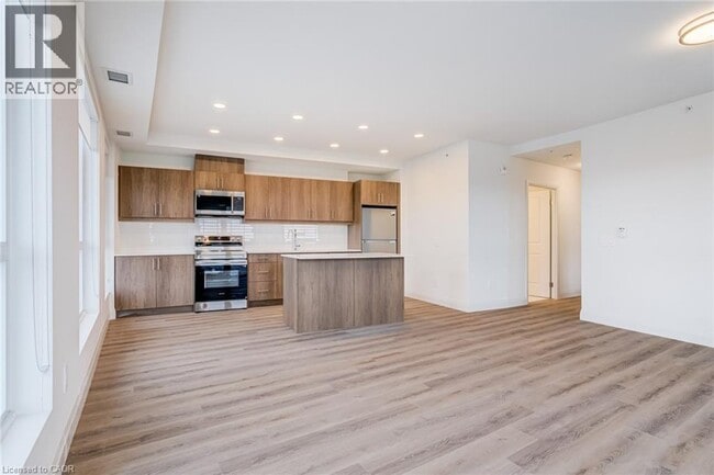 1333 Weber St E in Kitchener, ON - Building Photo - Building Photo