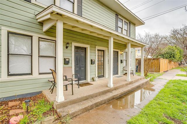 815 E Berry St in Fort Worth, TX - Building Photo