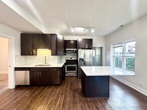 2959 N Hamlin Ave in Chicago, IL - Building Photo - Building Photo