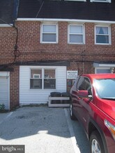 2 Manoa Rd in Havertown, PA - Building Photo - Building Photo