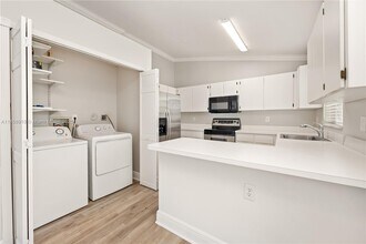 510 NW 108th Terrace in Pembroke Pines, FL - Building Photo - Building Photo
