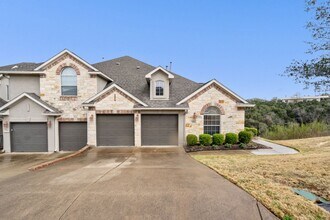202 Sunrise Ridge Cove in Lakeway, TX - Building Photo - Building Photo