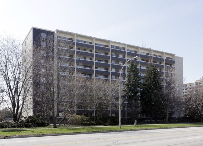 The Regency in Burlington, ON - Building Photo - Building Photo