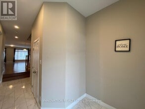448 Trident Mews in Ottawa, ON - Building Photo - Building Photo