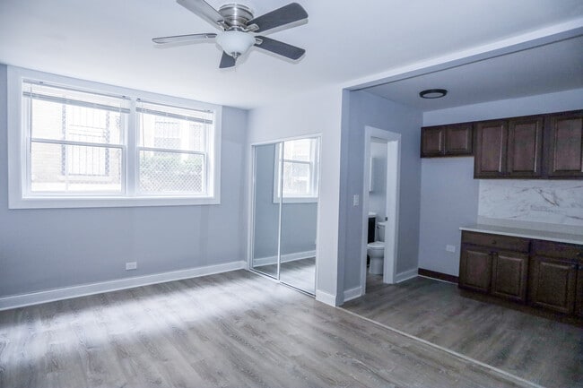 6950 N Ashland Blvd, Unit #103