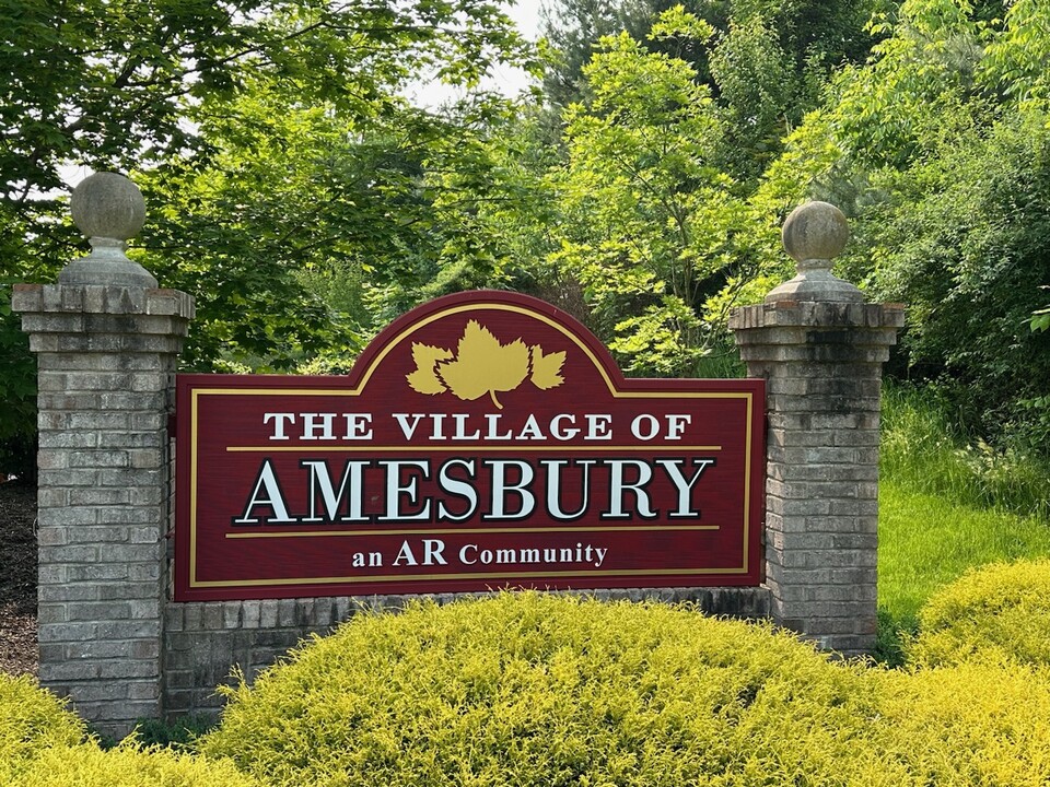 Village of Amesbury Photo