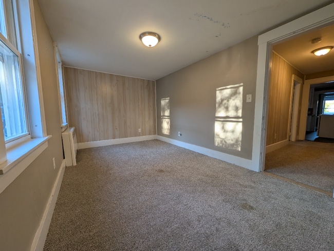 19 Union St in Somersworth, NH - Building Photo - Building Photo