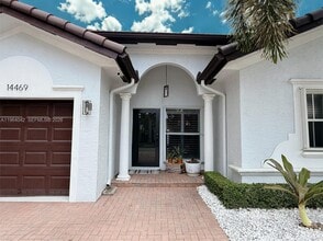 14469 SW 158th Pl in Miami, FL - Building Photo - Building Photo