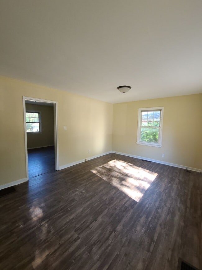 210 Brookwood Dr in Champaign, IL - Building Photo - Building Photo