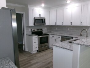 5148 Little Brook Ln in Winston-Salem, NC - Building Photo - Building Photo