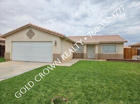 657 Silverwood St in Imperial, CA - Building Photo