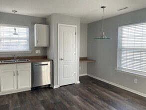2133 Welsh Dr in Lake St. Louis, MO - Foto de edificio - Building Photo