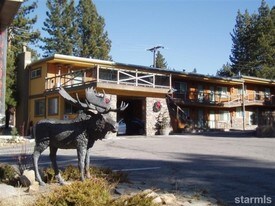 Mark Twain Lodge in South Lake Tahoe, CA - Building Photo