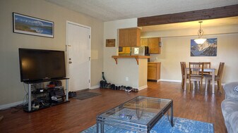 341 Wright St in Lakewood, CO - Building Photo