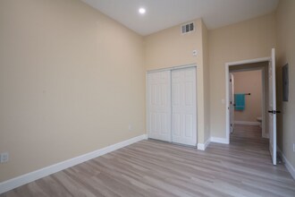 2291 Dunlop St, Unit 25 in San Diego, CA - Building Photo - Building Photo